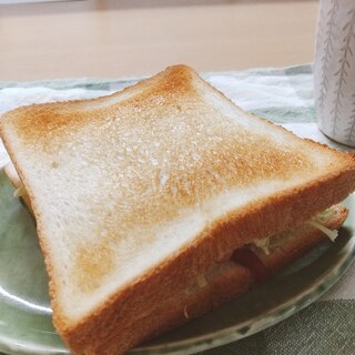 食パンで♪ホットドッグ風サンド